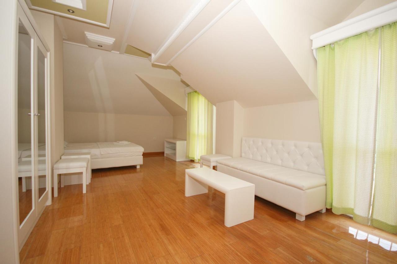 Hotel Rr Херцег Нови Екстериор снимка
