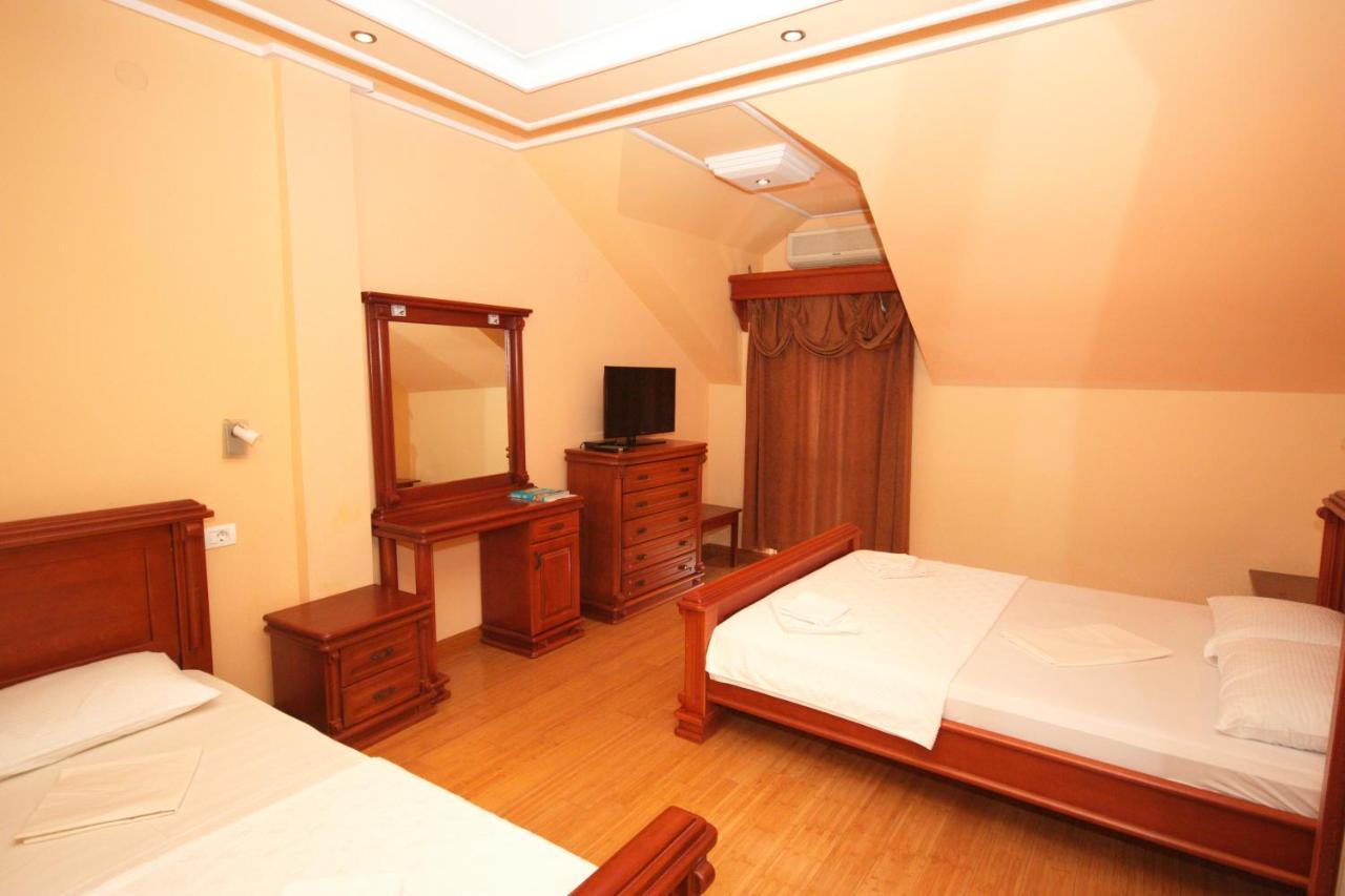 Hotel Rr Херцег Нови Екстериор снимка
