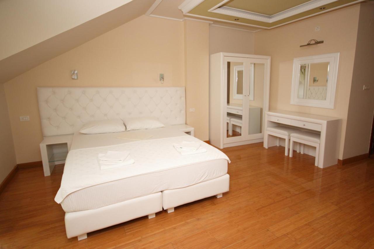 Hotel Rr Херцег Нови Екстериор снимка