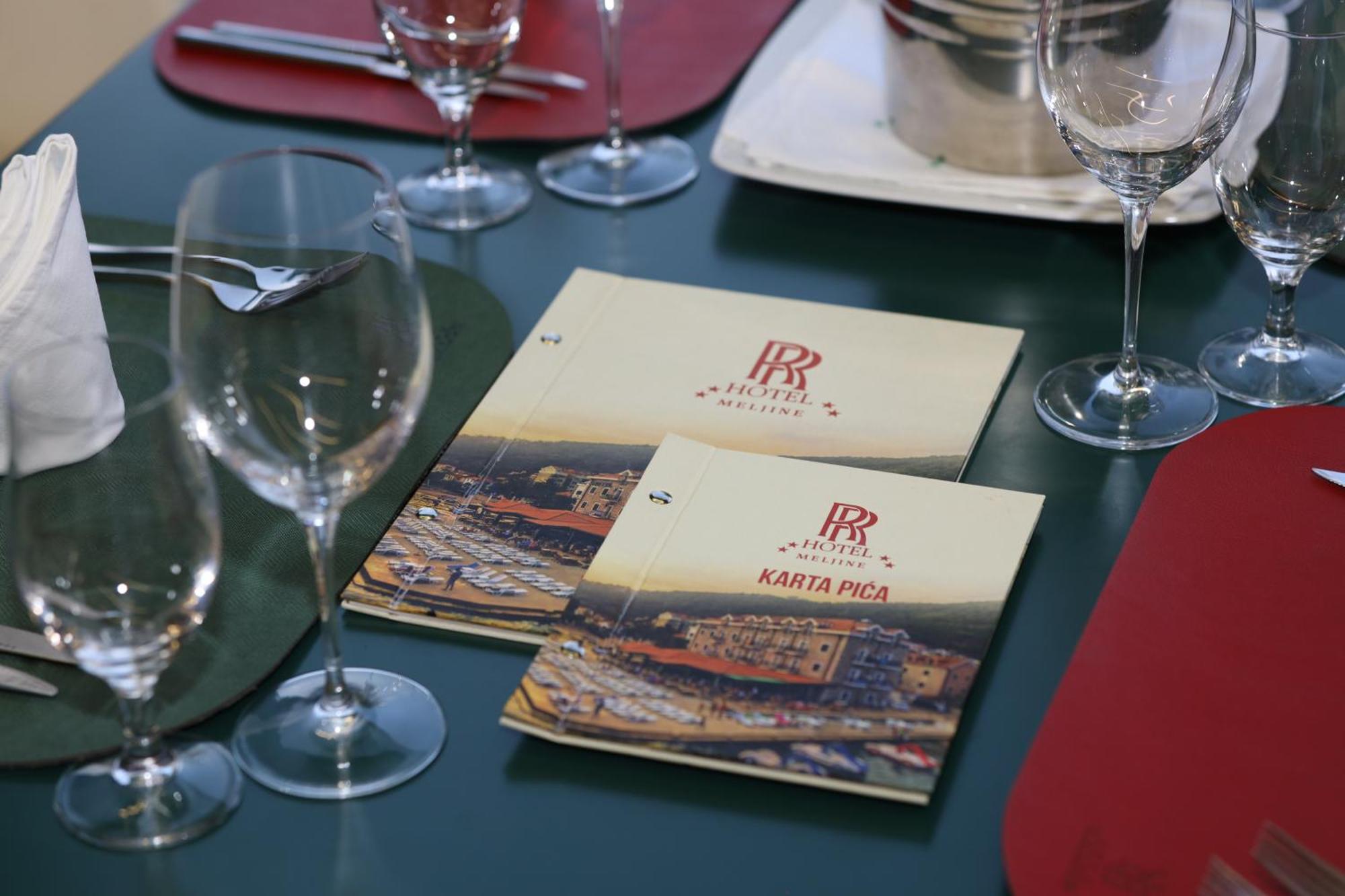 Hotel Rr Херцег Нови Екстериор снимка